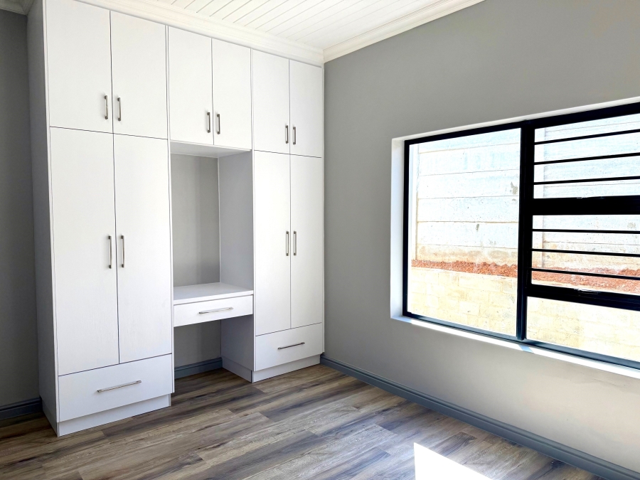 4 Bedroom Property for Sale in Tafelzicht Western Cape